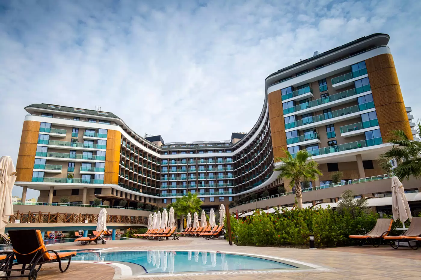 aska lara resort met buitenzwembad